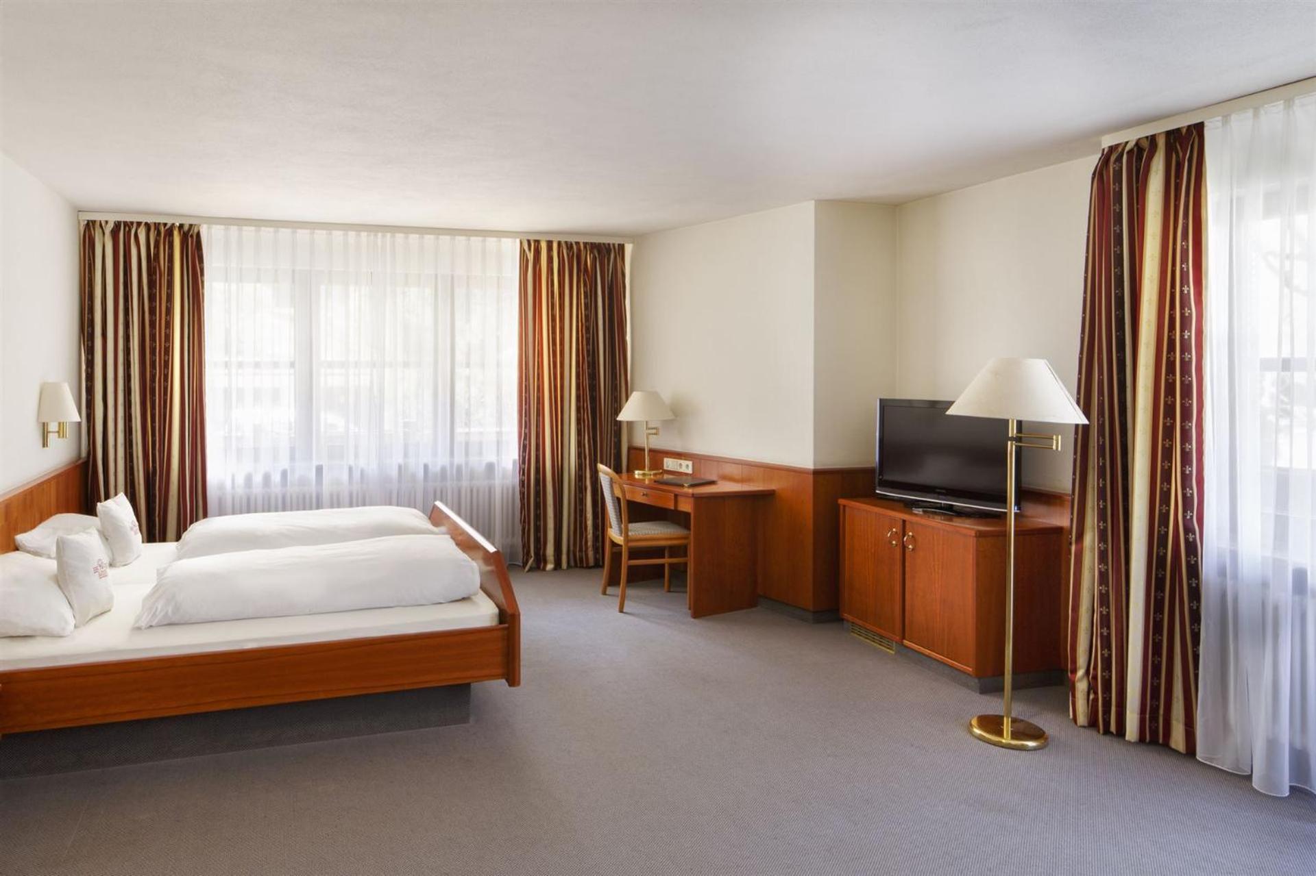 Hotel Schwaers Loewen Freiburg エクステリア 写真